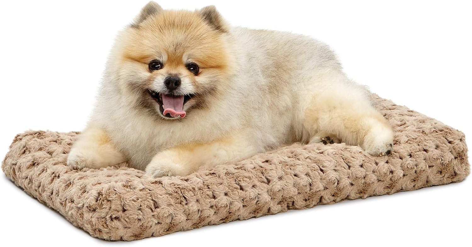 MidWest Homes for Pets Deluxe Dog Beds | Super Plush Dog & Cat Beds Ideal for Dog Crates | Machine Wash & Dryer Friendly, 1-Year Warranty