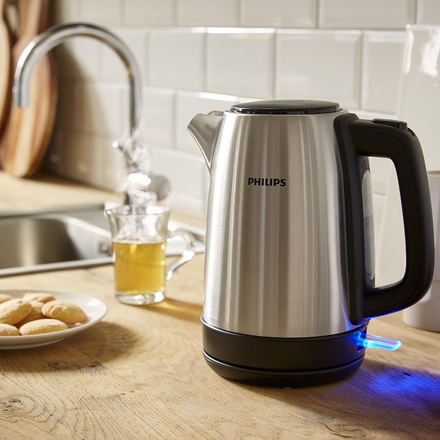 Philips, New Daily Metal Kettle, 1.7 Liters Capacity, 2200 Watts, Silver/Black, HD9350/92 - Image 11